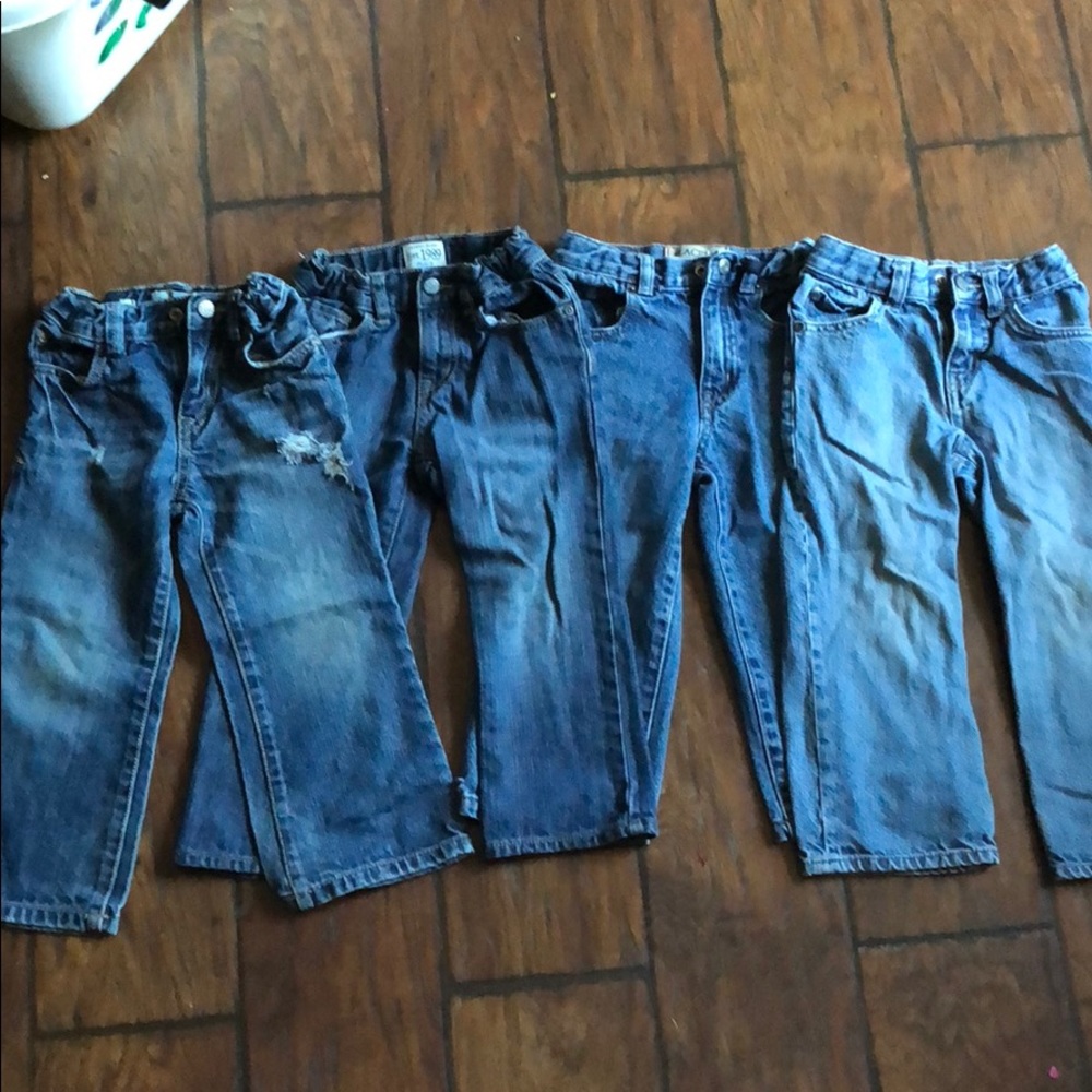 🔴SOLD🔴 4 pair of Children’s Place 3T boys jeans